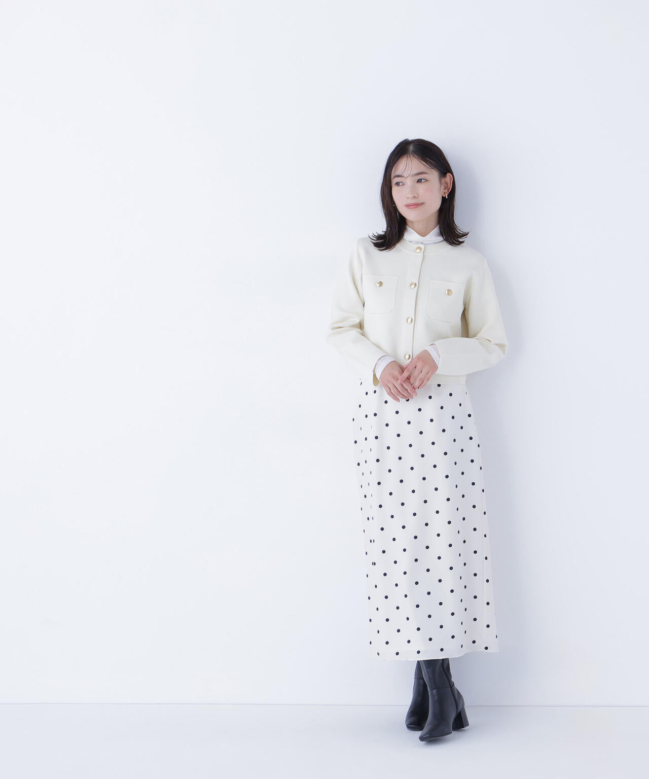 エンブレムボタンニットジャケット