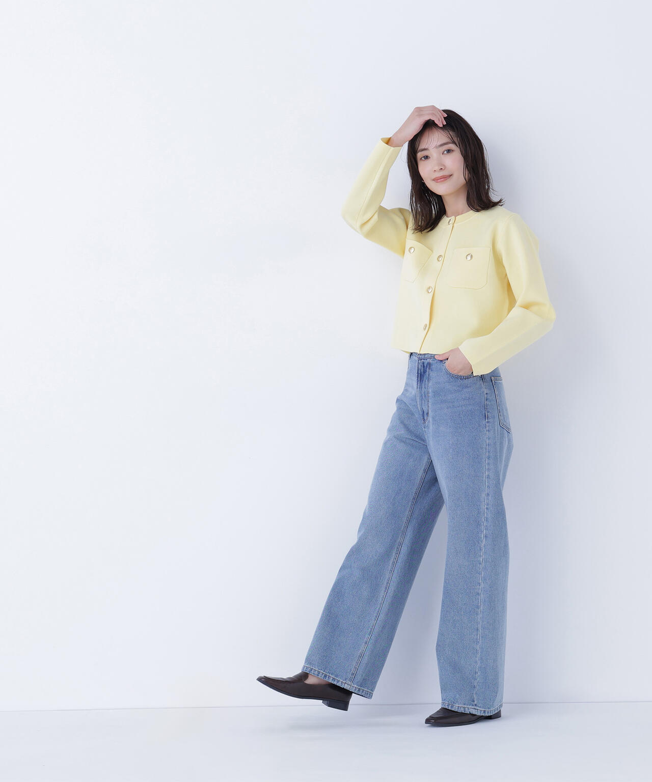 エンブレムボタンニットジャケット