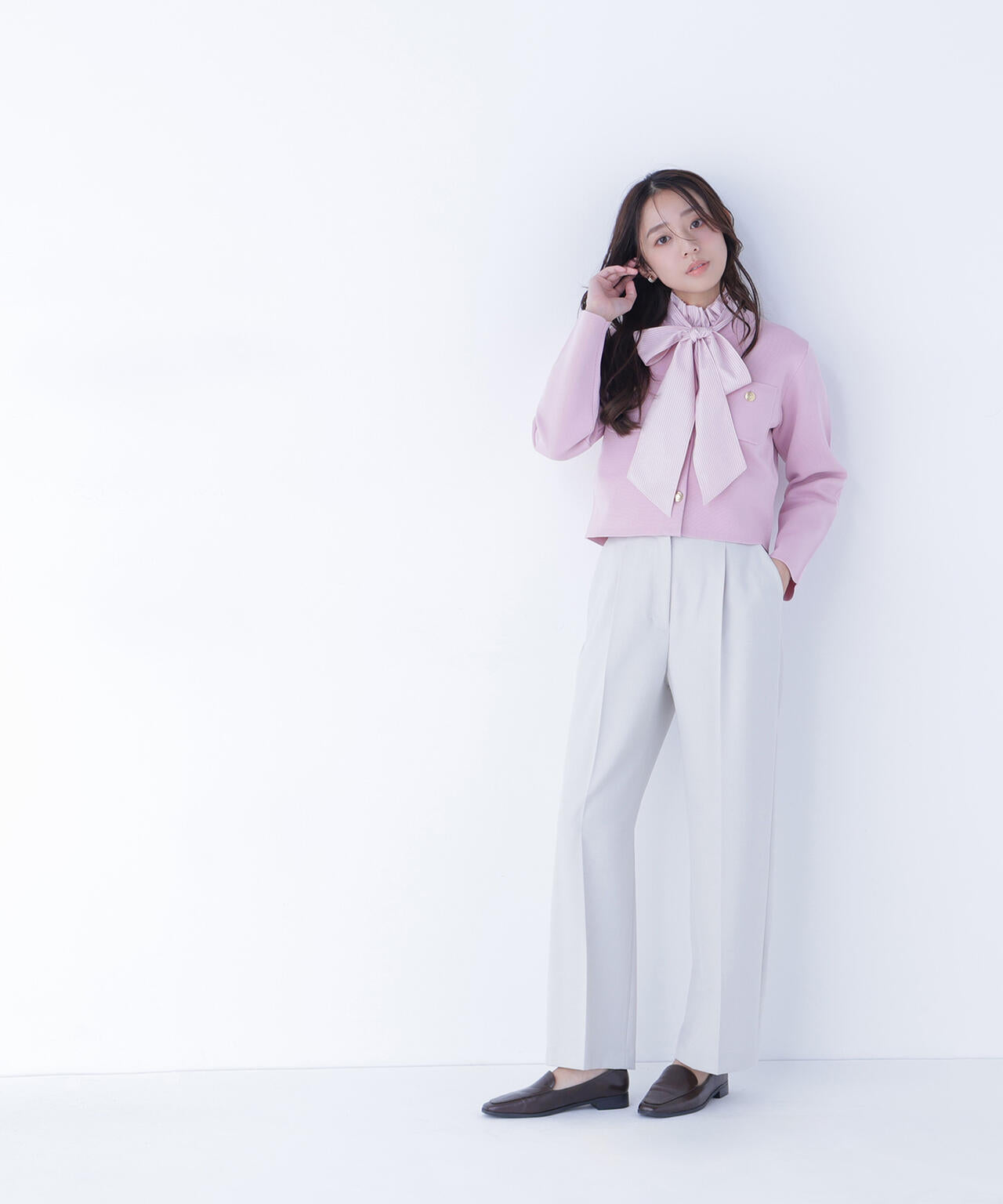 エンブレムボタンニットジャケット