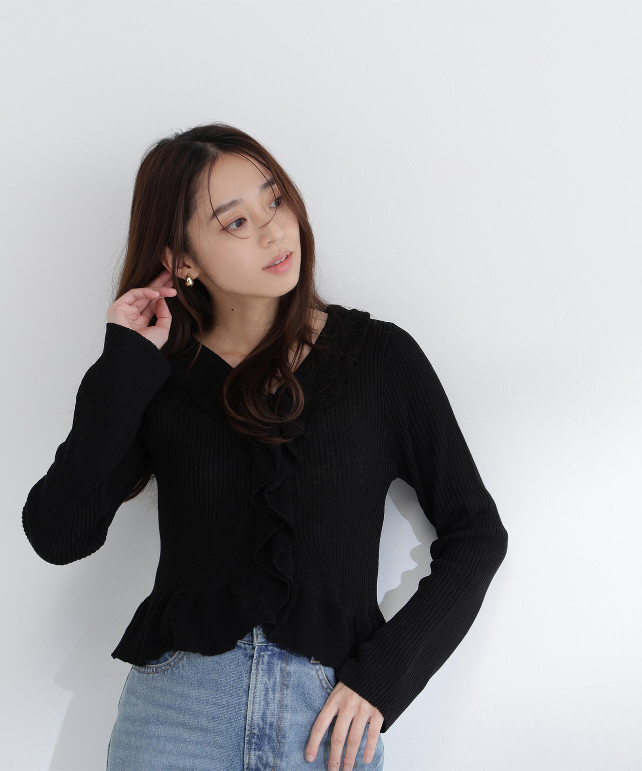 フリルトリムカーディガン