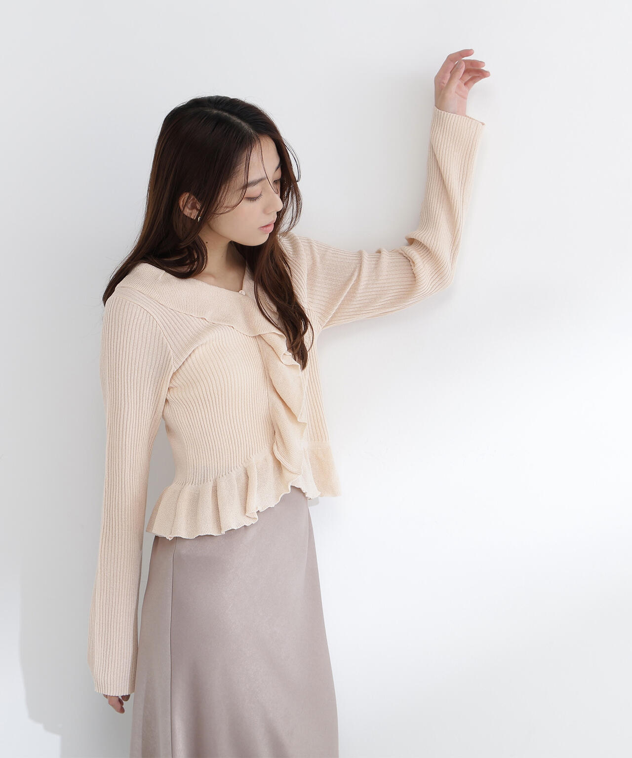 フリルトリムカーディガン