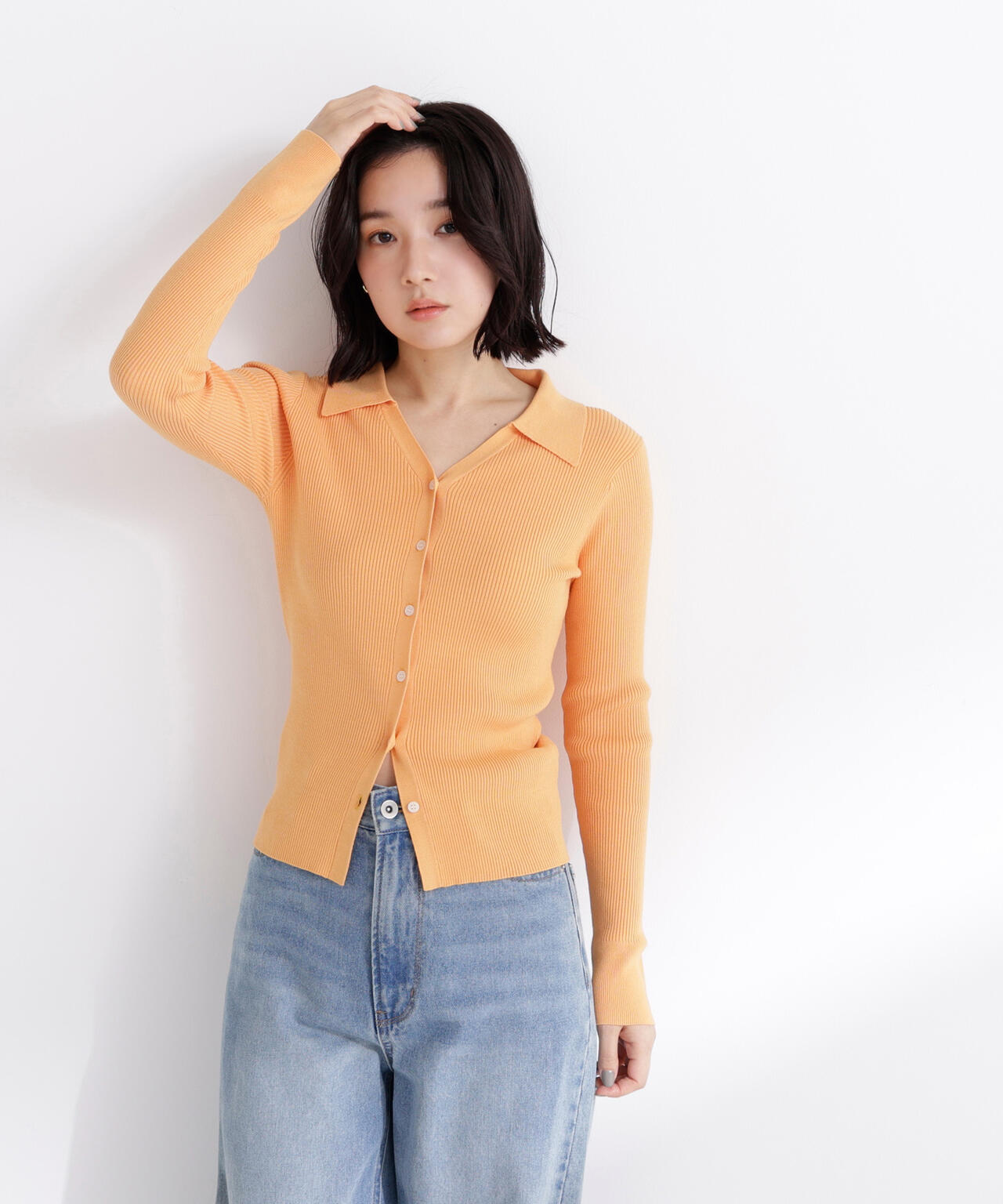 【WEB限定カラー:オレンジ】襟付Vネックリブニット