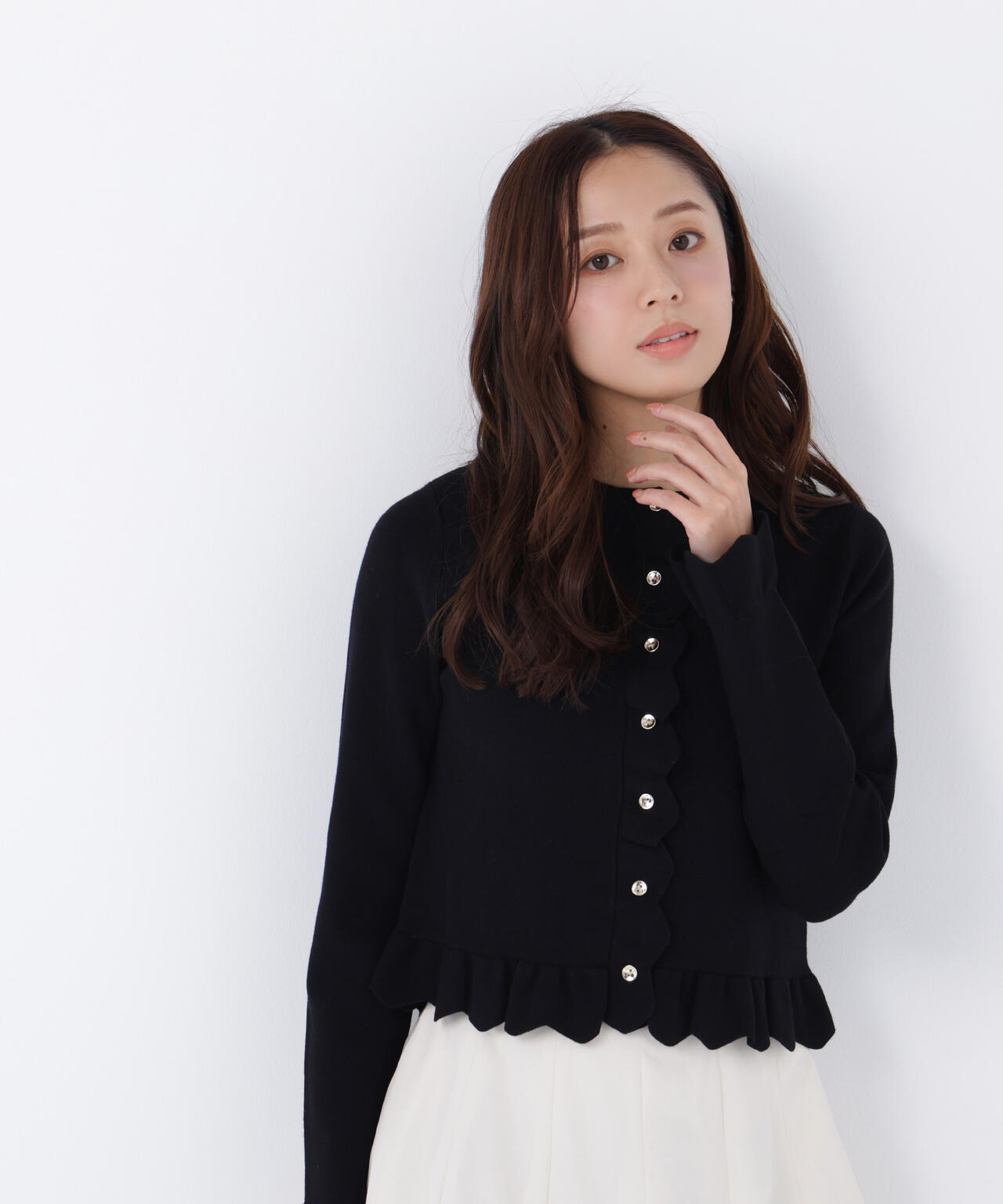 メタルボタンフリルカーディガン