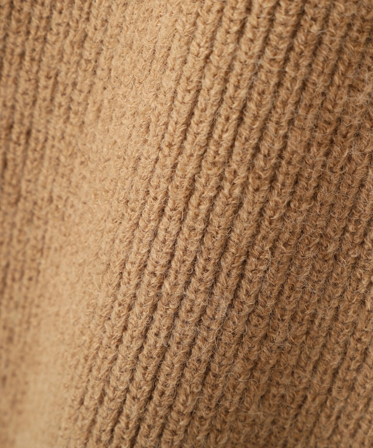 ハーフジップオーバーニット