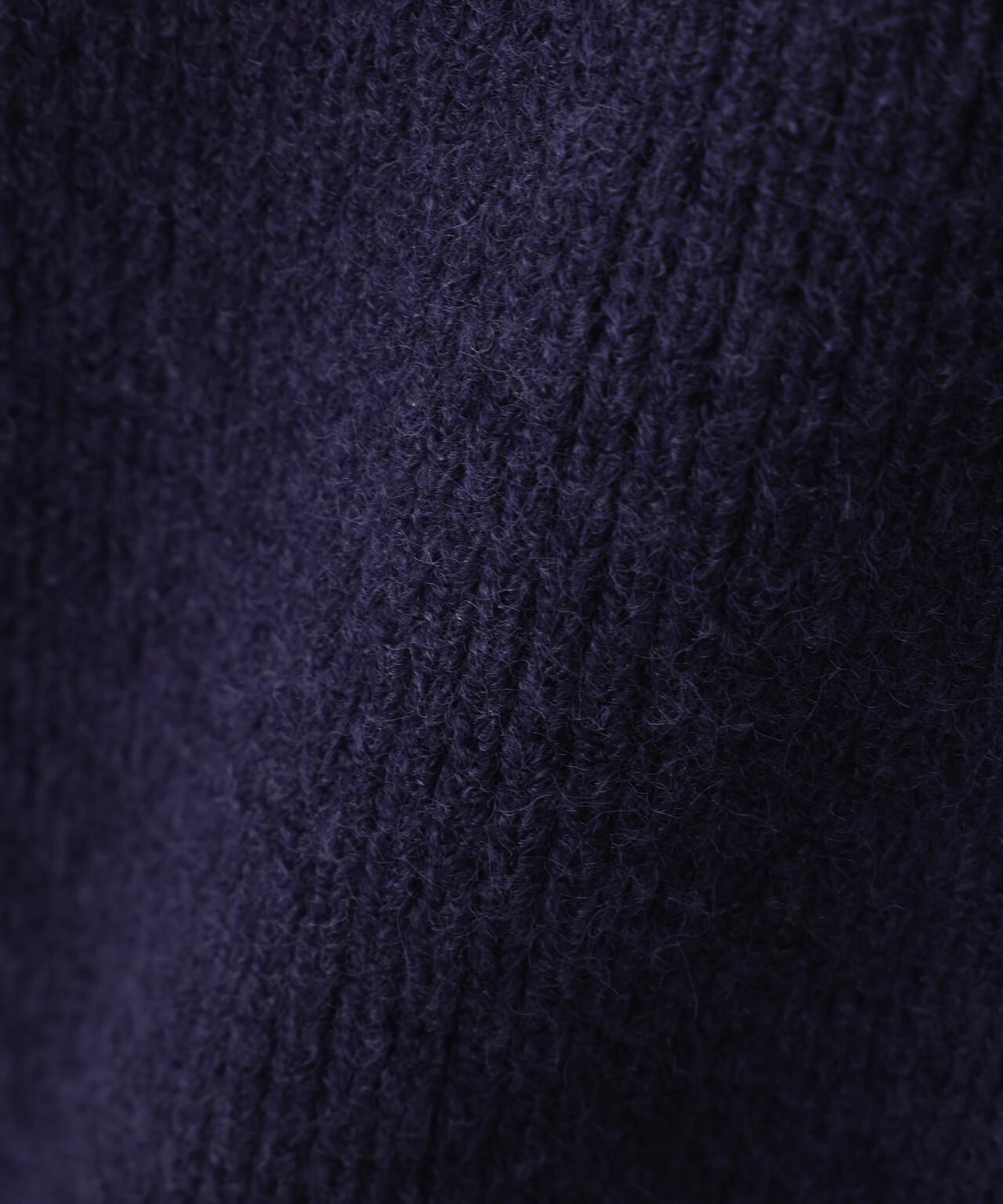 ハーフジップオーバーニット