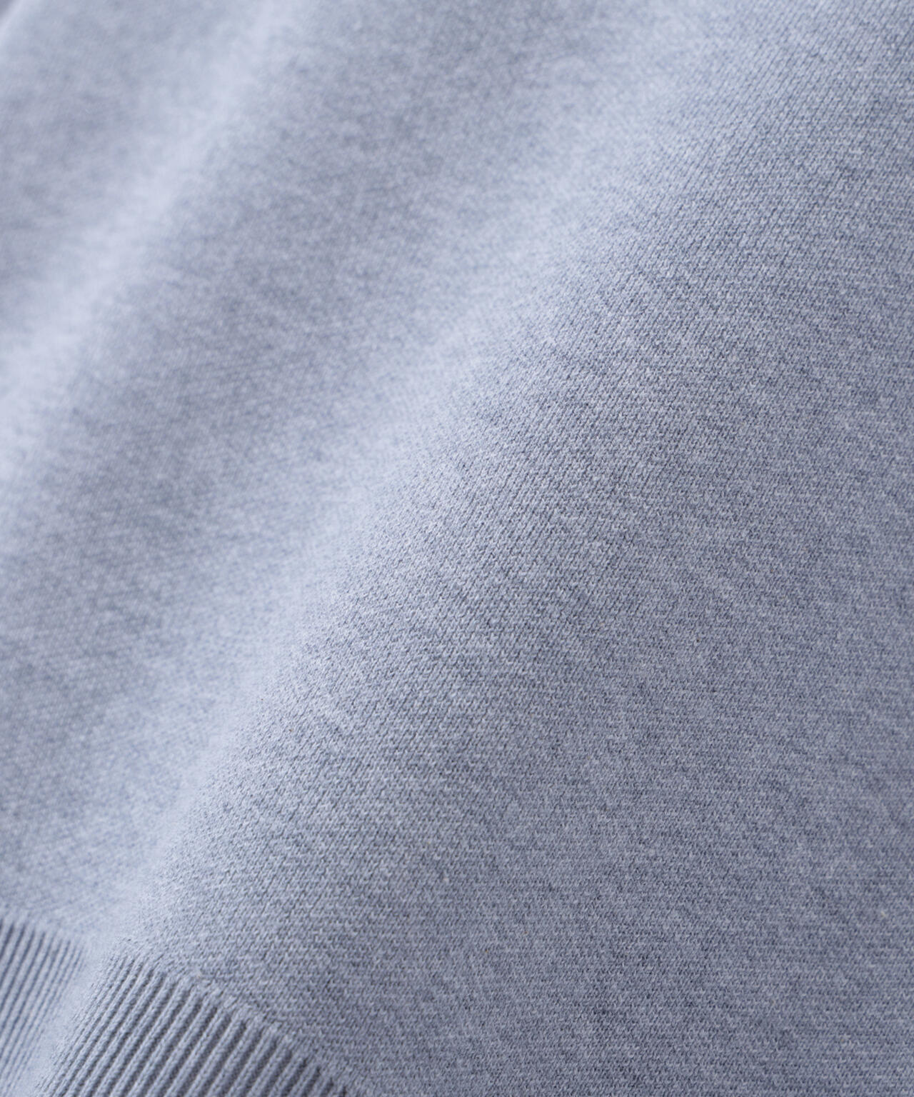 サイドスリットボクシーニット