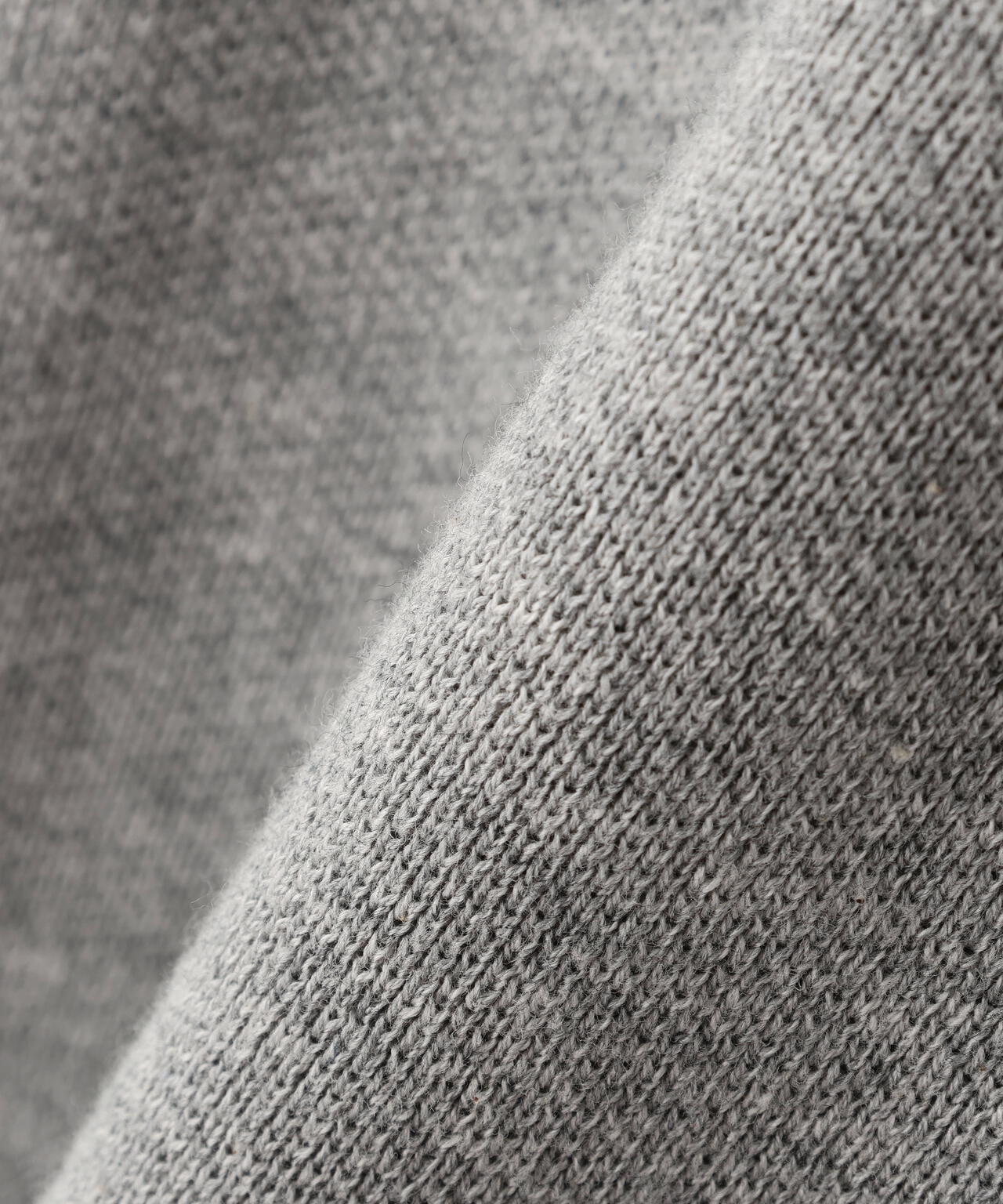 サイドスリットボクシーニット