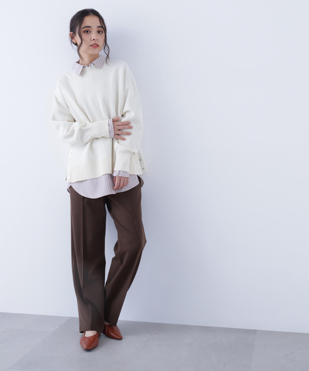 サイドスリットボクシーニット