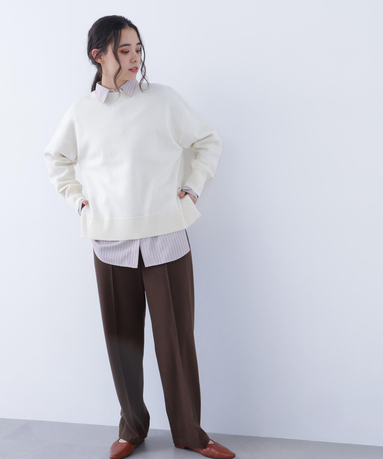 サイドスリットボクシーニット