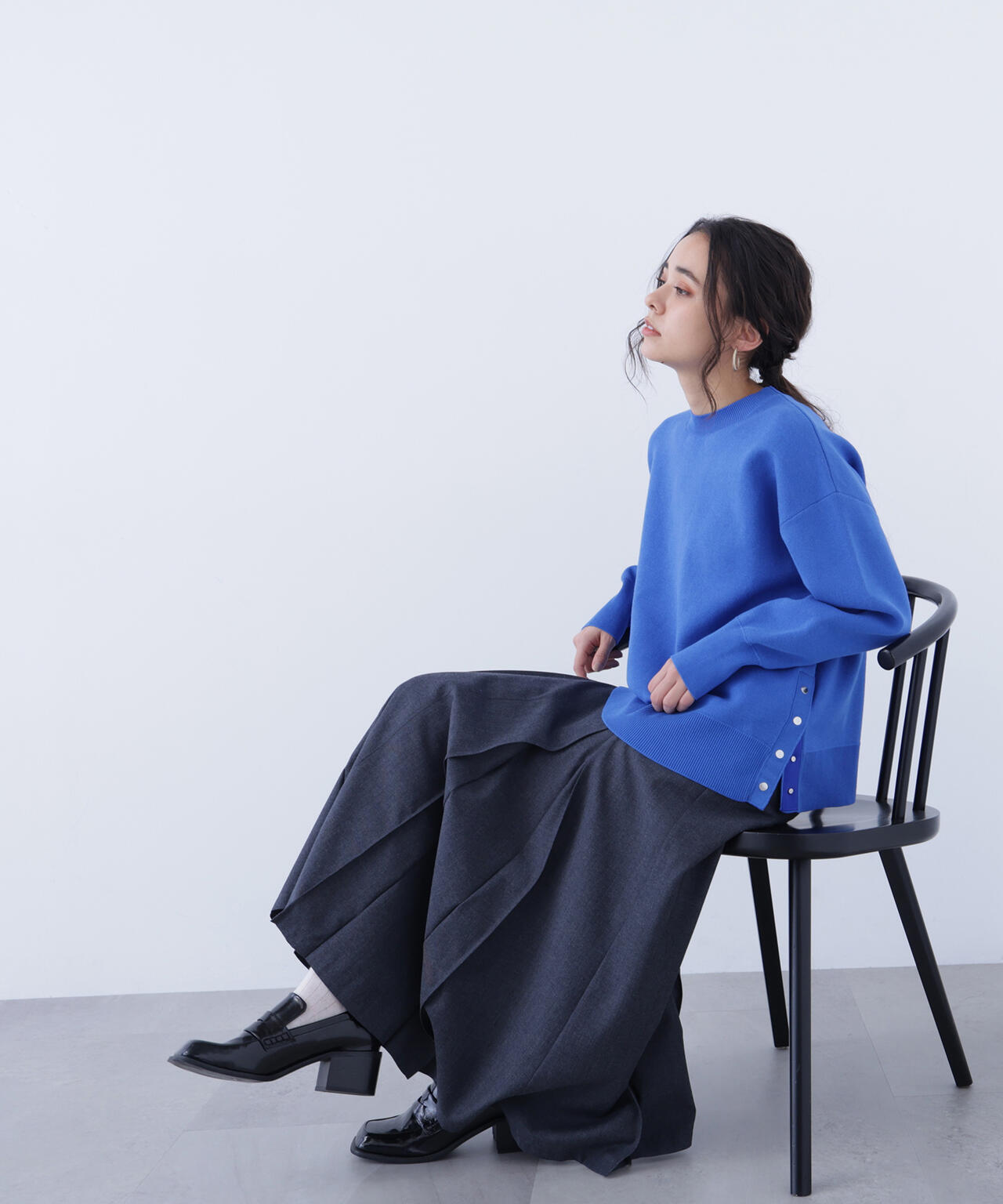 サイドスリットボクシーニット