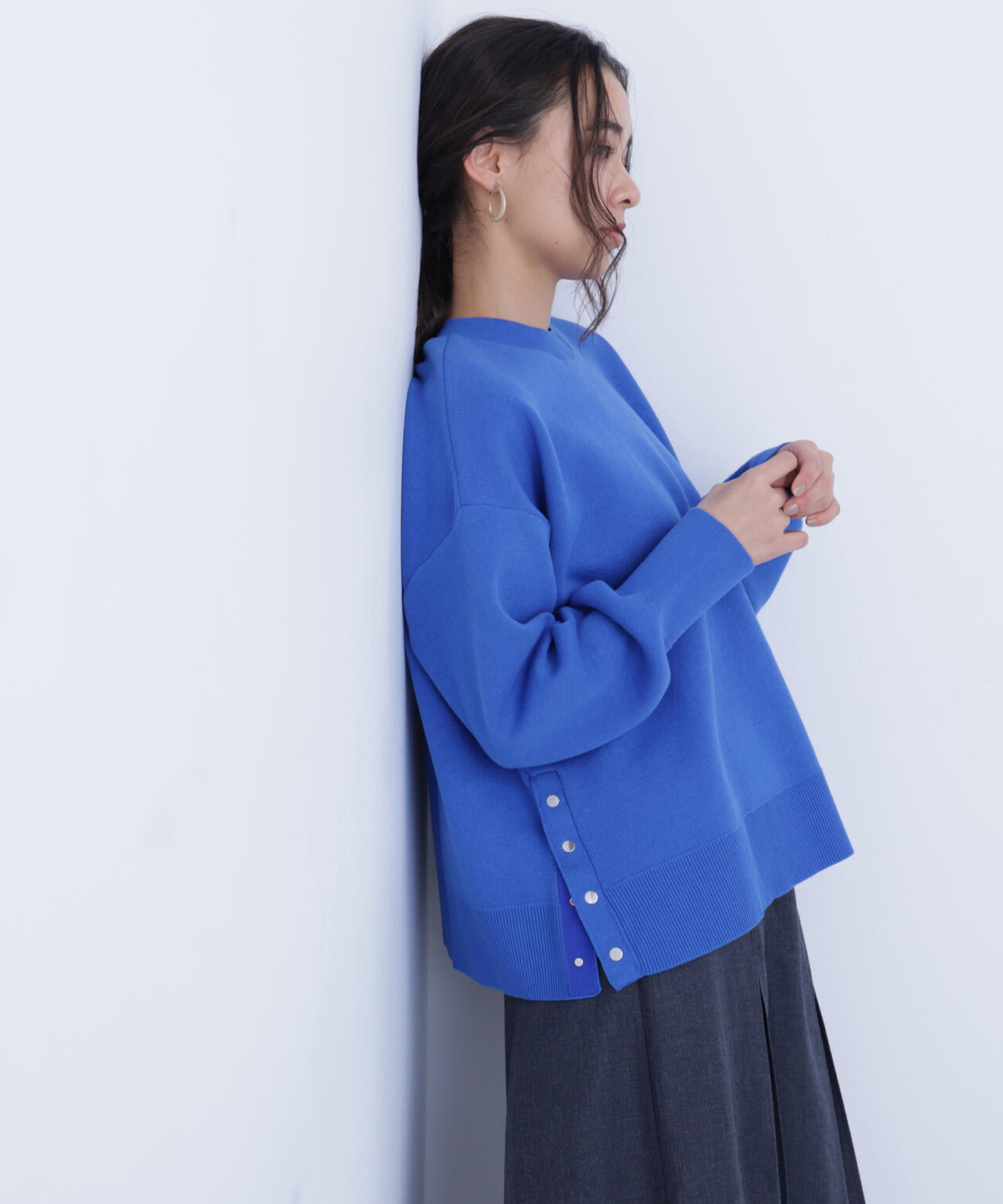 サイドスリットボクシーニット