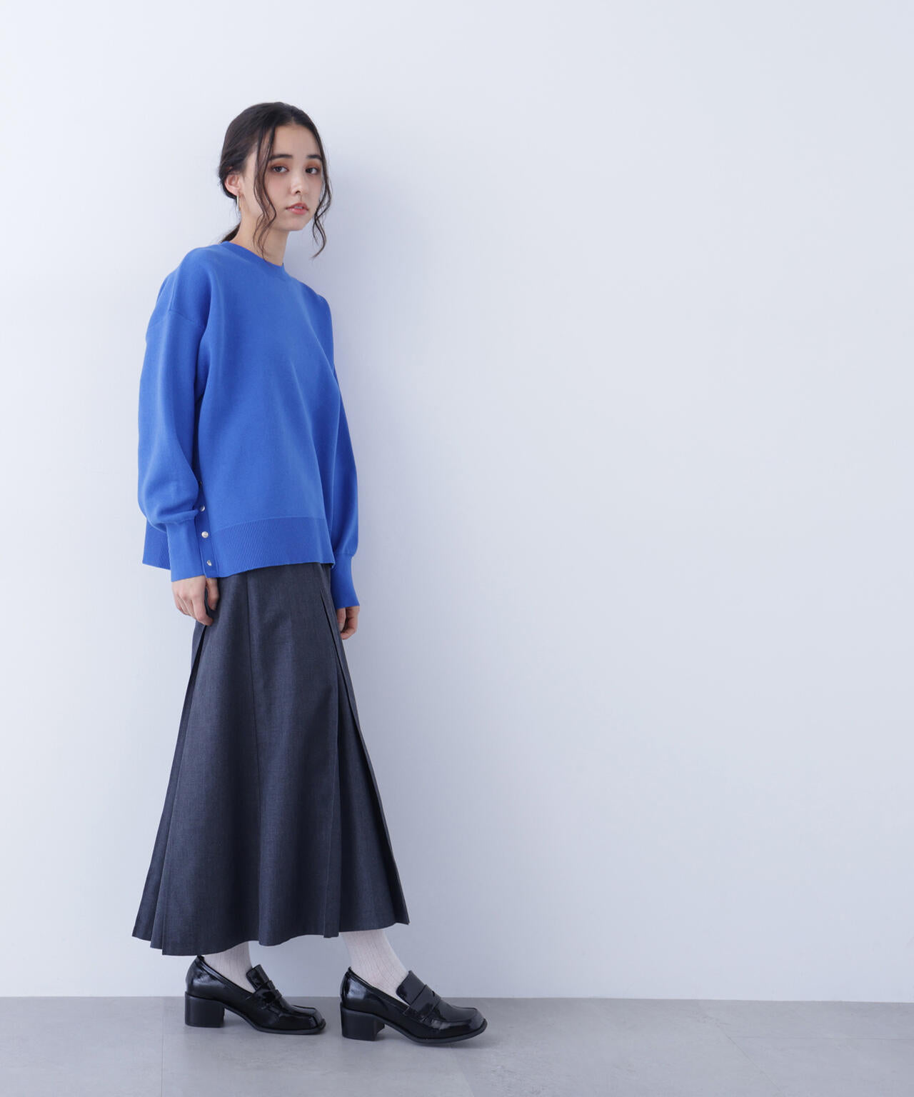 サイドスリットボクシーニット