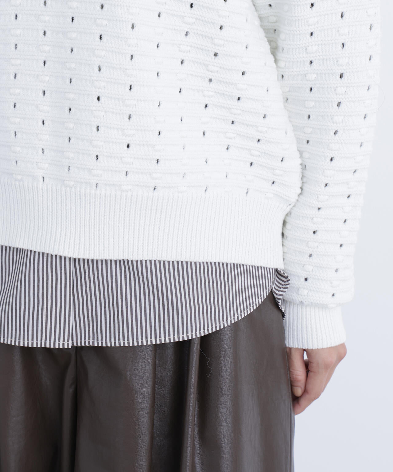 アイレットニットプルオーバー