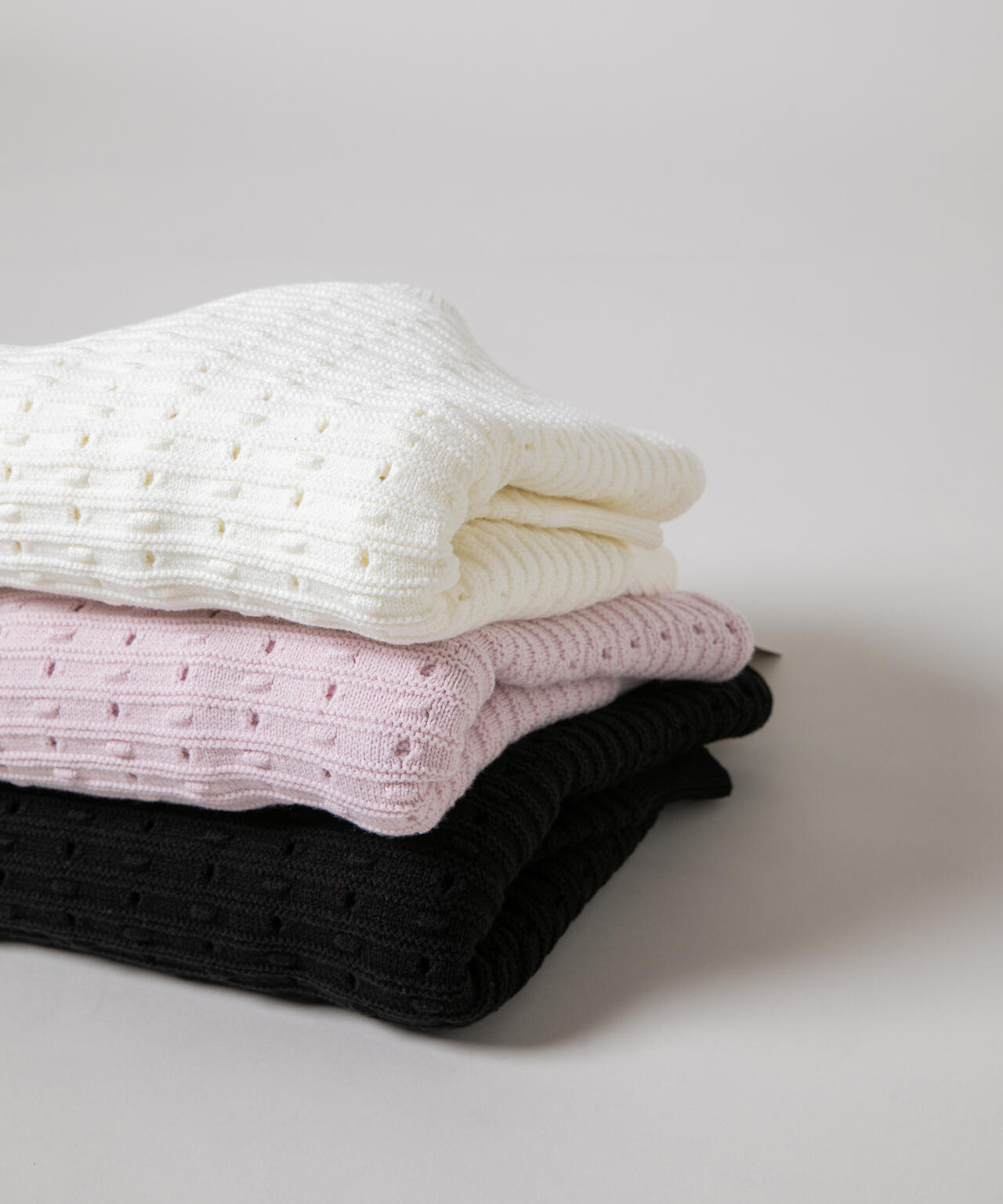 アイレットニットプルオーバー