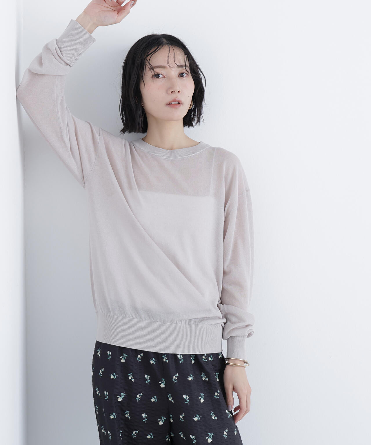 シアーボクシーニット