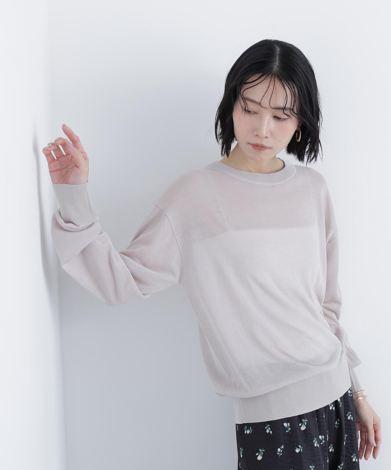 シアーボクシーニット