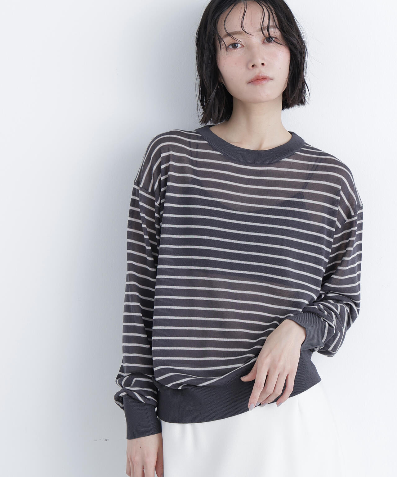 シアーボクシーニット