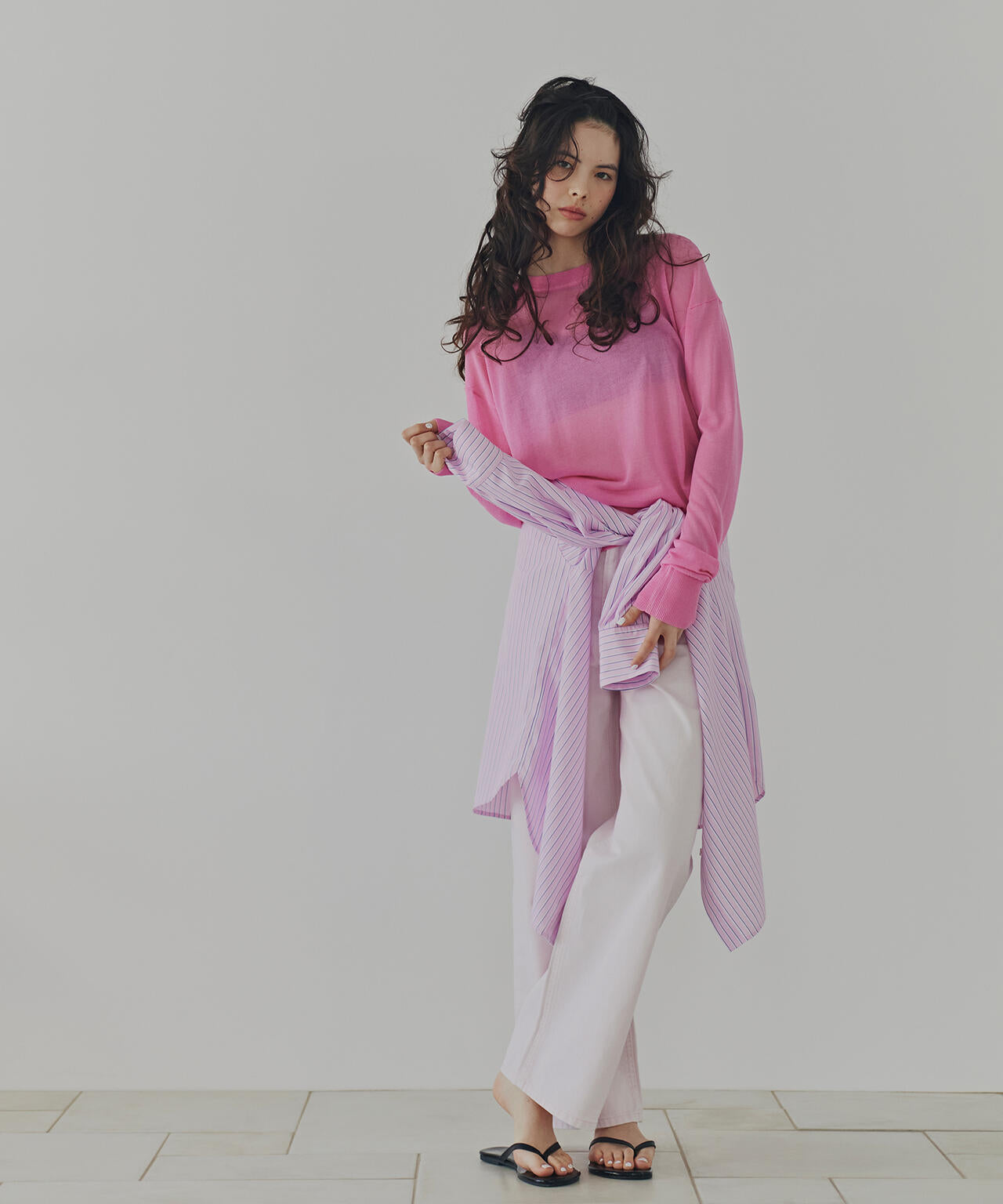 シアーボクシーニット