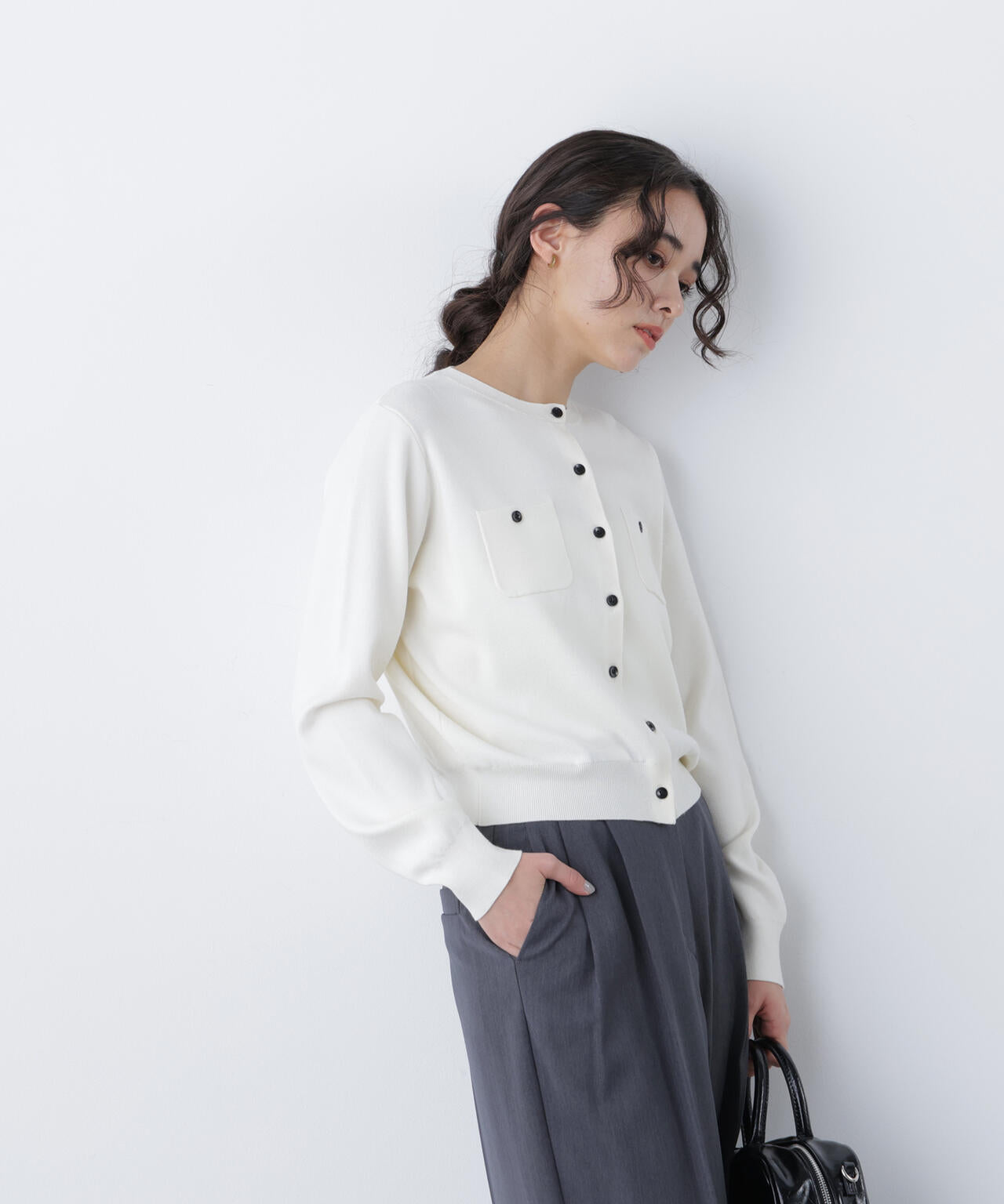 【銀座インズ・mix.tokyo 限定カラー:レッド】ベーシックポケットカーディガン