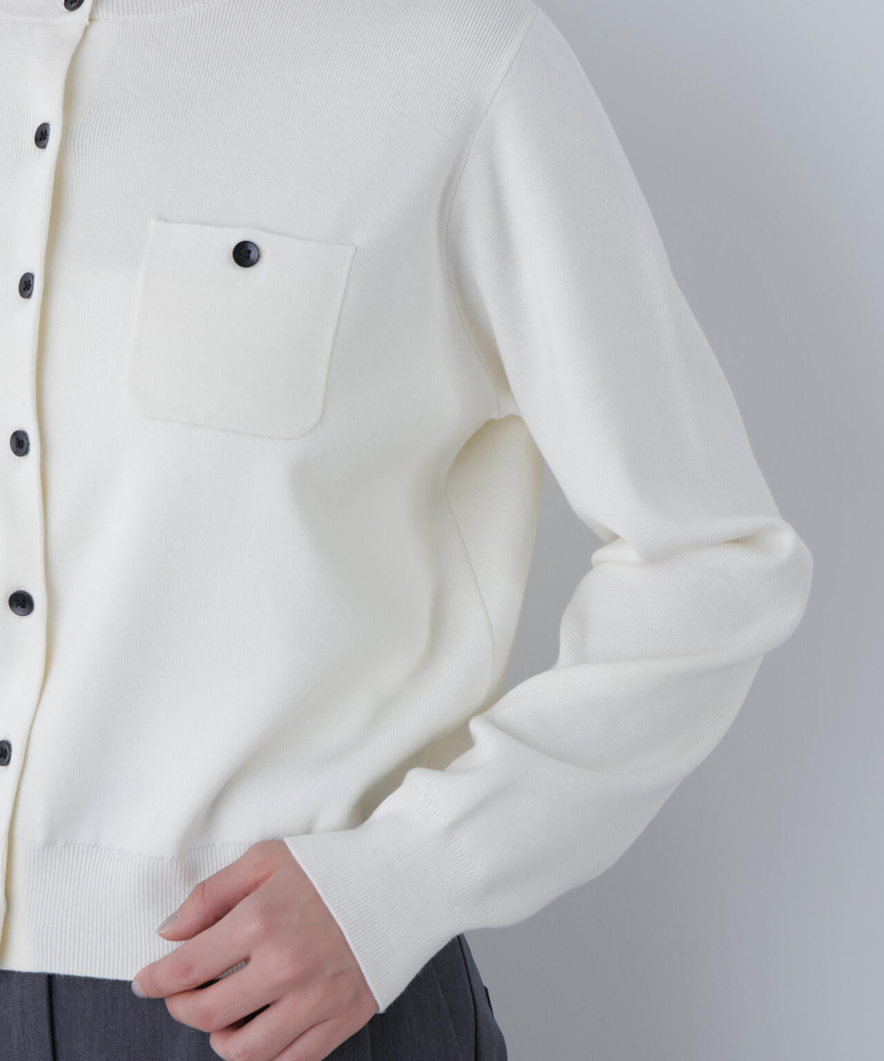 【銀座インズ・mix.tokyo 限定カラー:レッド】ベーシックポケットカーディガン