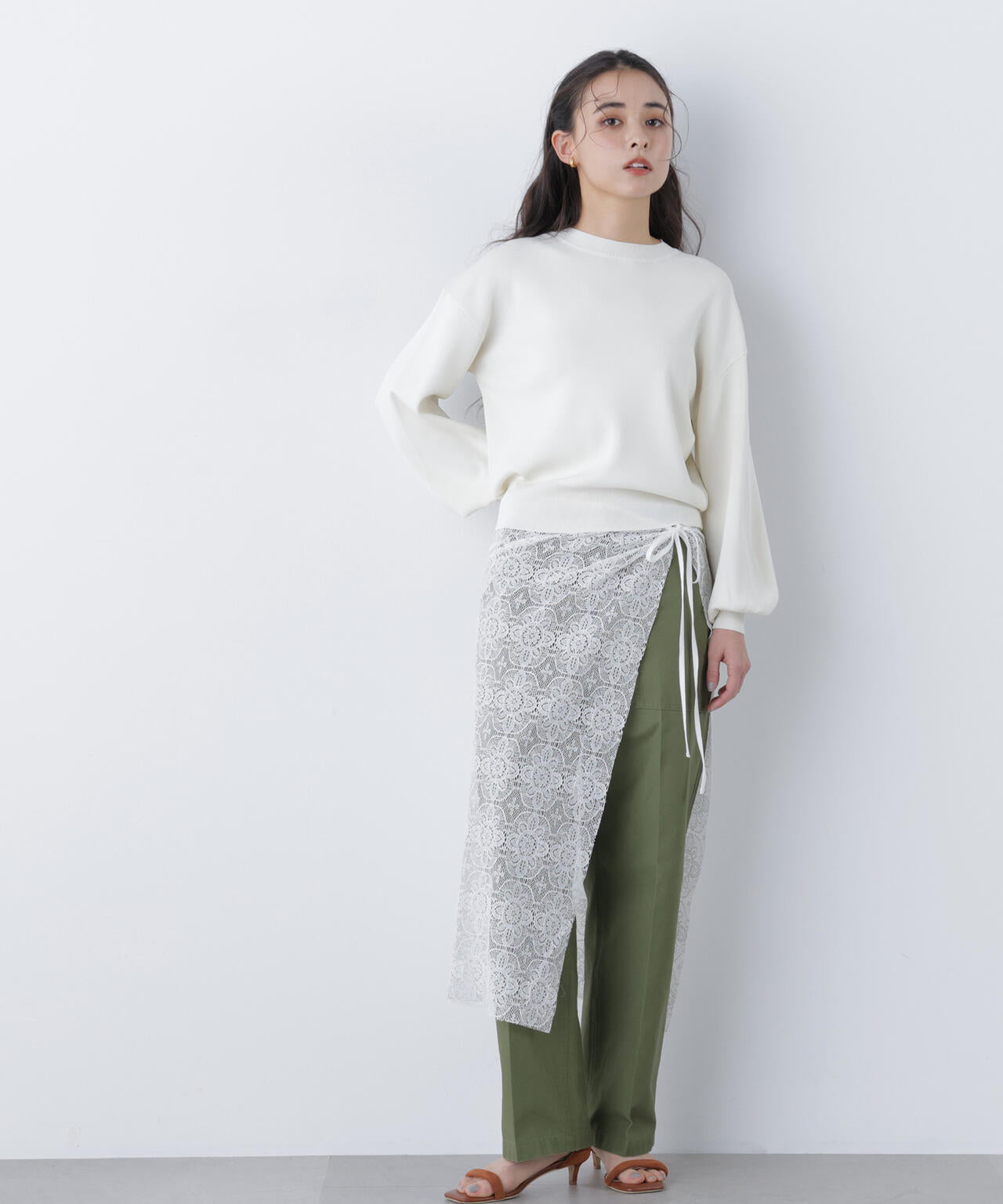 ロゴ刺繍スウェットライクニット