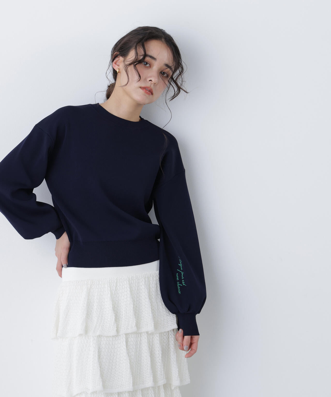 ロゴ刺繍スウェットライクニット