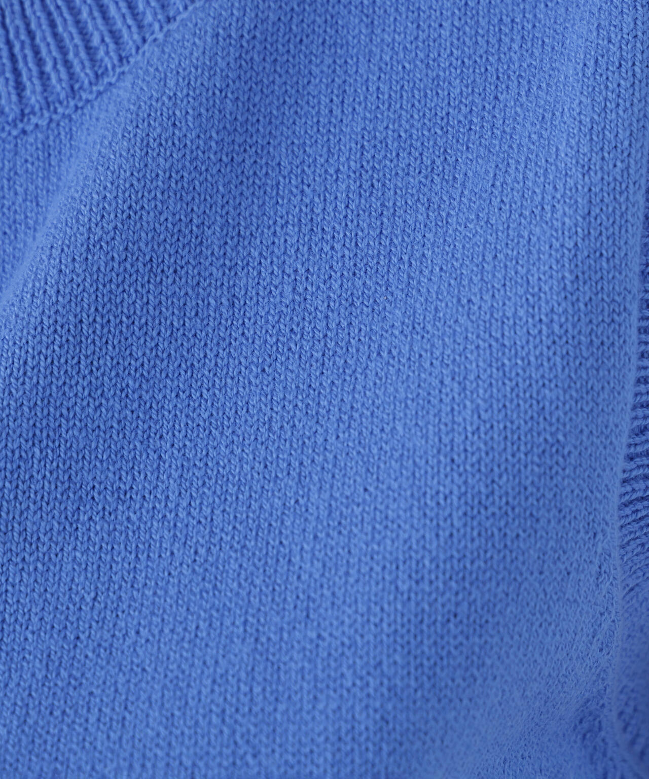 コンパクトニットベスト