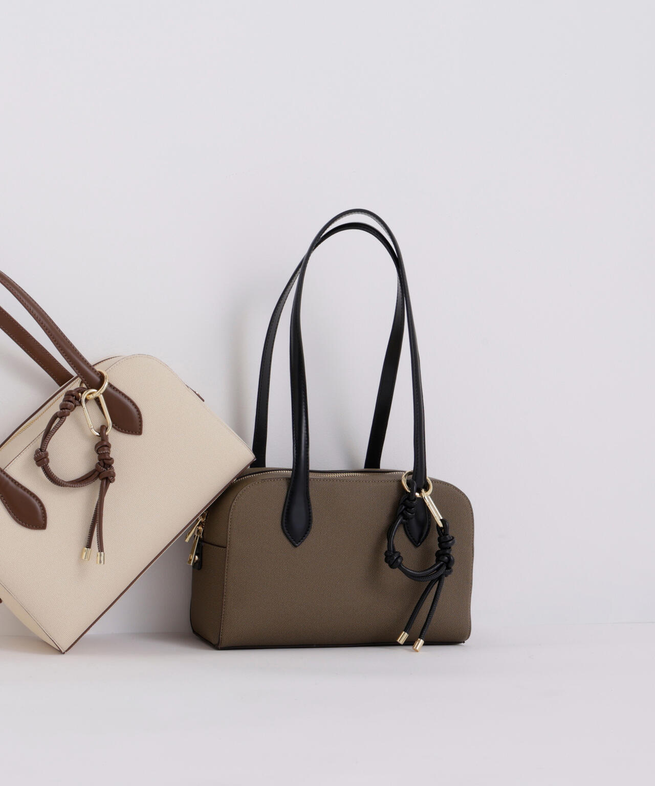 【6/16 ~6/18 2buy10%OFF 対象商品】<CLASSY.掲載>チャームデコラキャンバスボストンバッグ