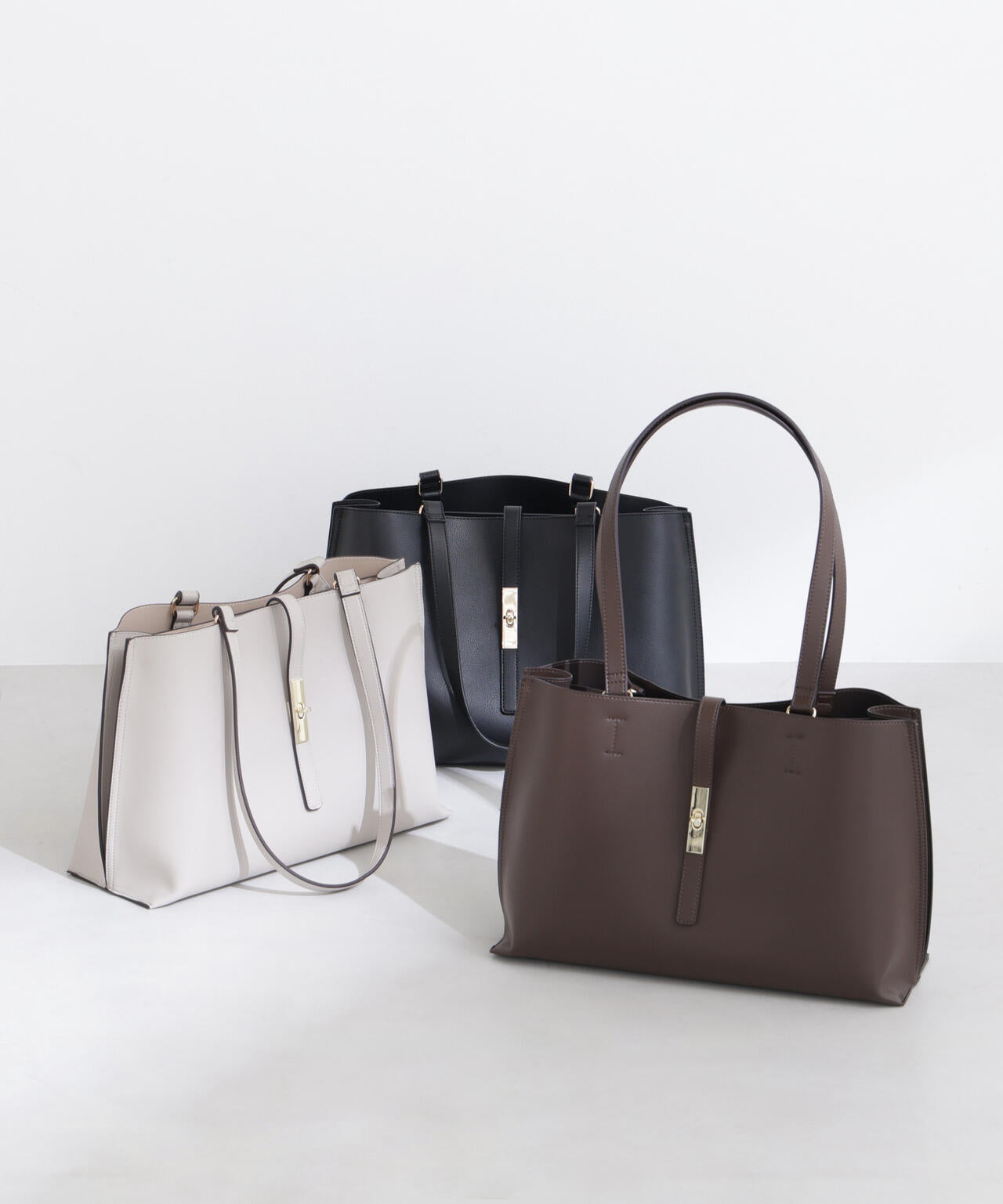 【6/16 ~6/18 2buy10%OFF 対象商品】エブリデイラージトートバッグ