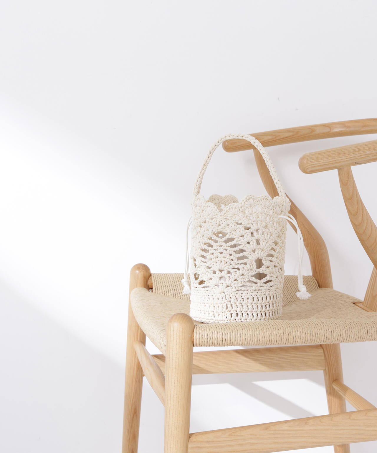 クロシェバケットバッグ