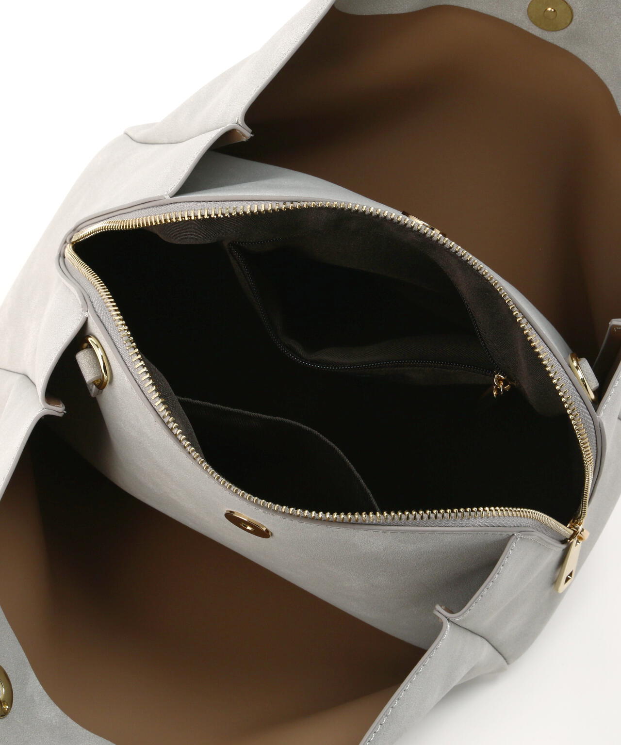 ヌベラアイレットトートバッグ