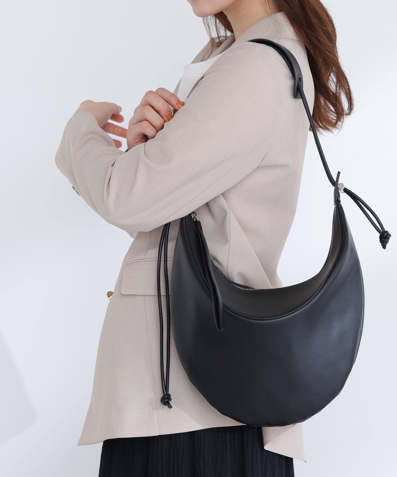 【6/12 10:00~6/15 SPECIAL COUPON 対象商品】【Oggi掲載】ハーフムーンコードハンドルショルダーバッグ