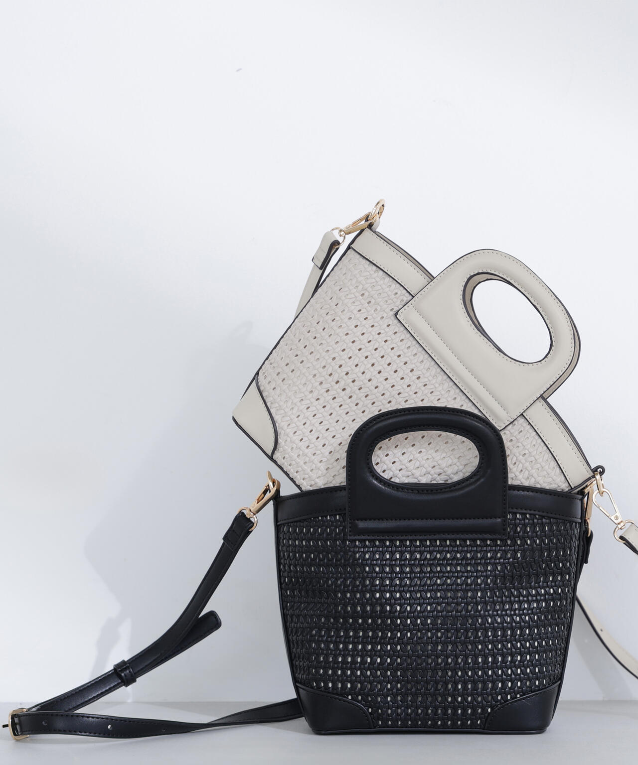 【Oggi.jp掲載】パンチングメッシュミニバスケットバッグ