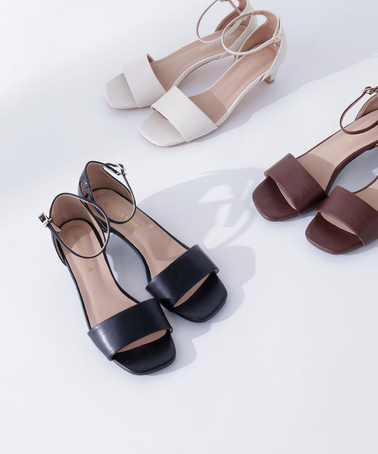 ワイドカバードサンダル