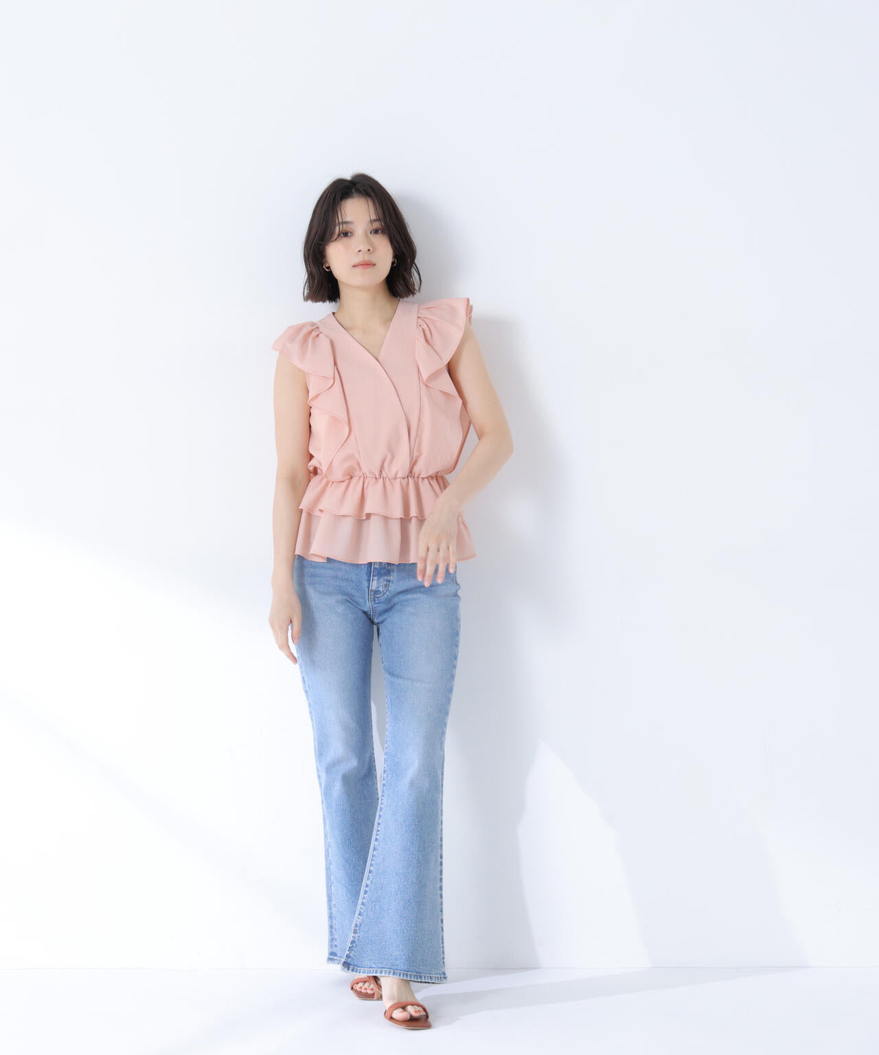 <山本里菜さんコラボ>ラッフル楊柳ペプラムブラウス