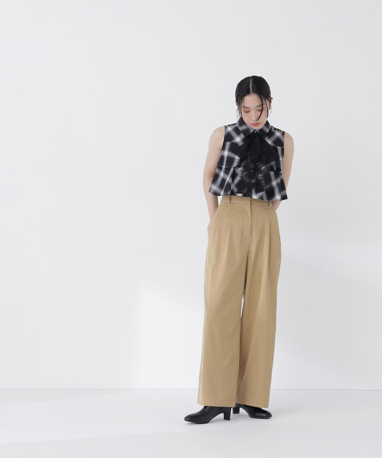 163cm 着用サイズ:FR