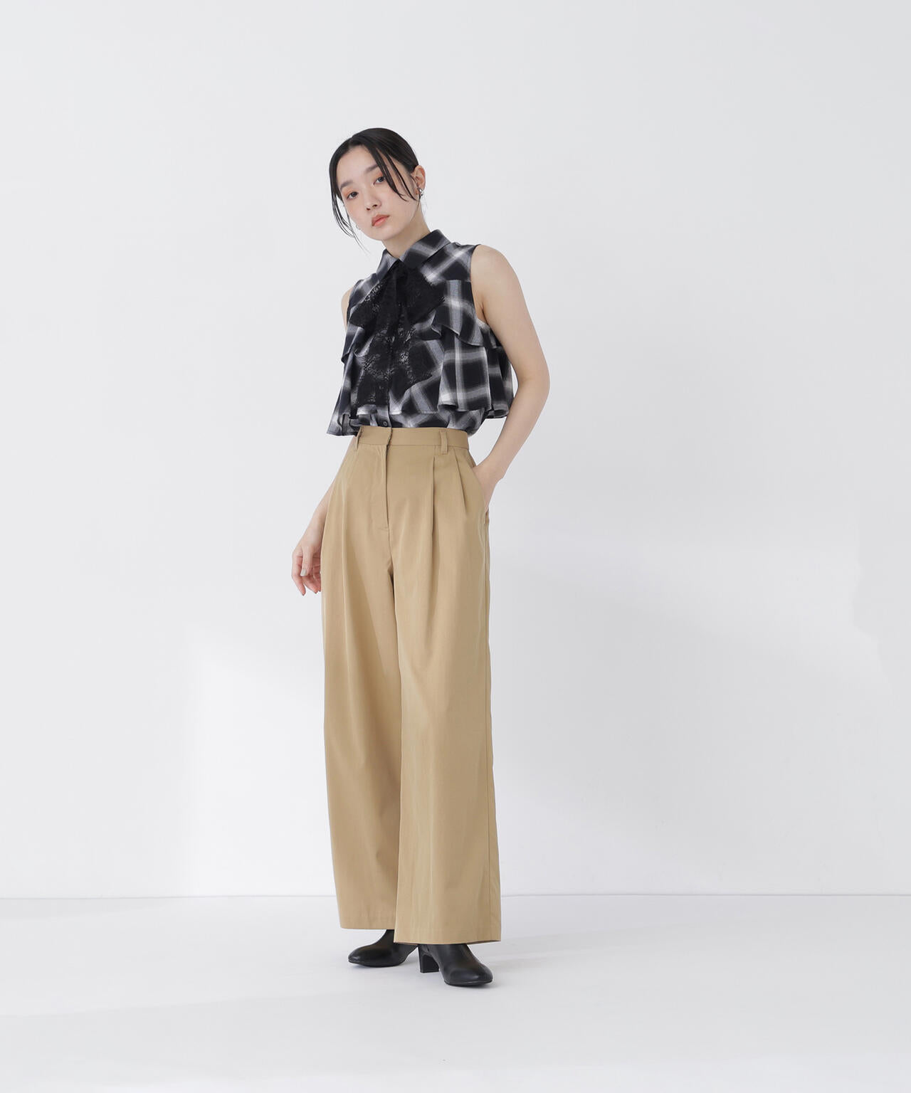 163cm 着用サイズ:FR