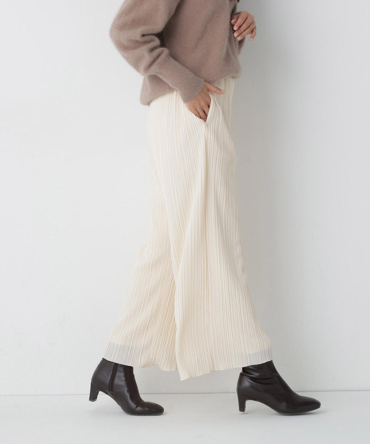 165.5cm 着用サイズ:FR