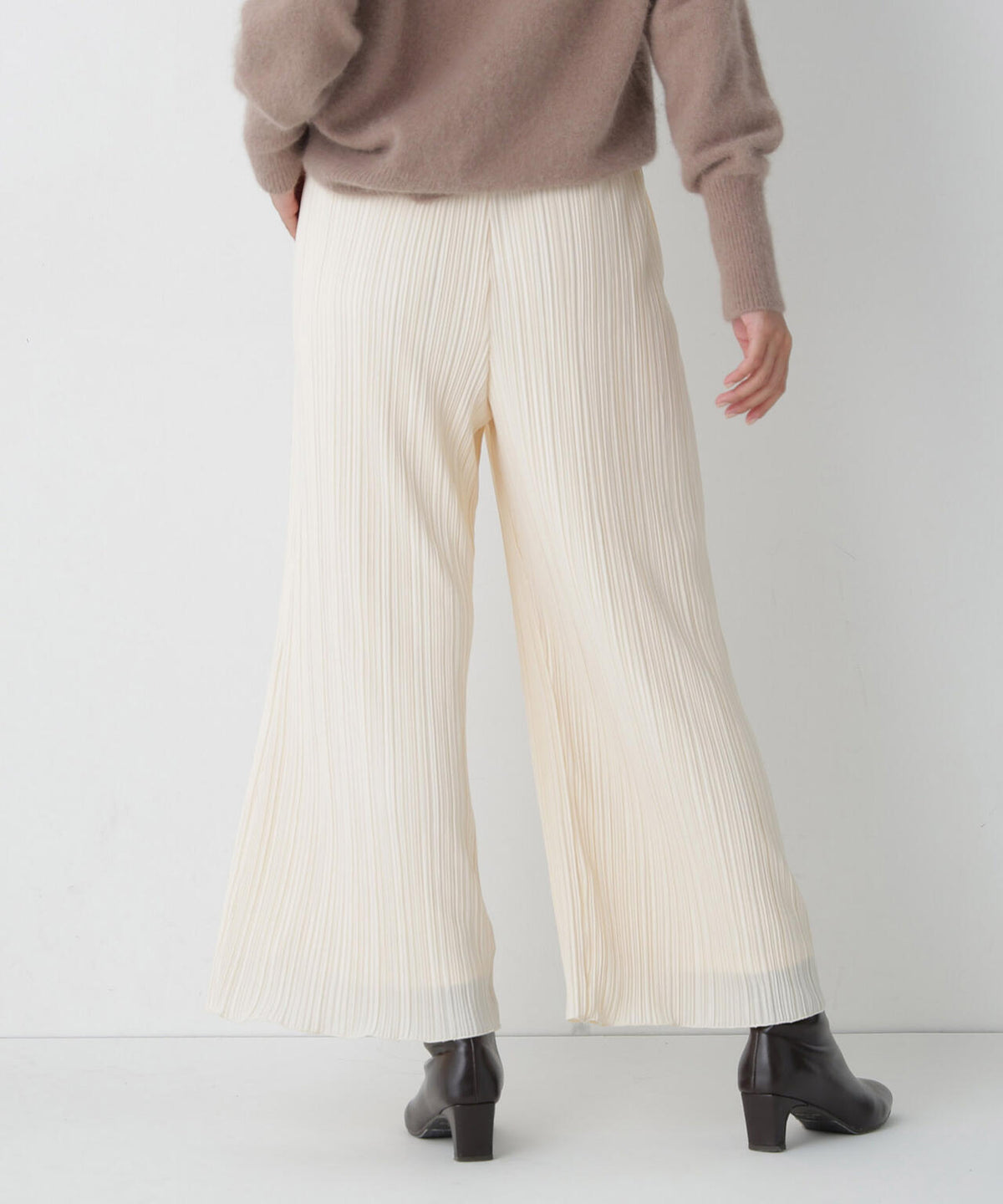 165.5cm 着用サイズ:FR