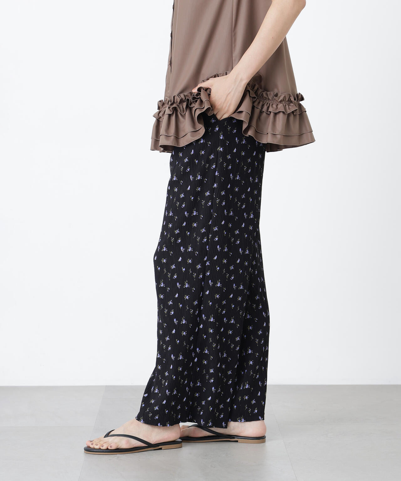 165cm 着用サイズ:FR