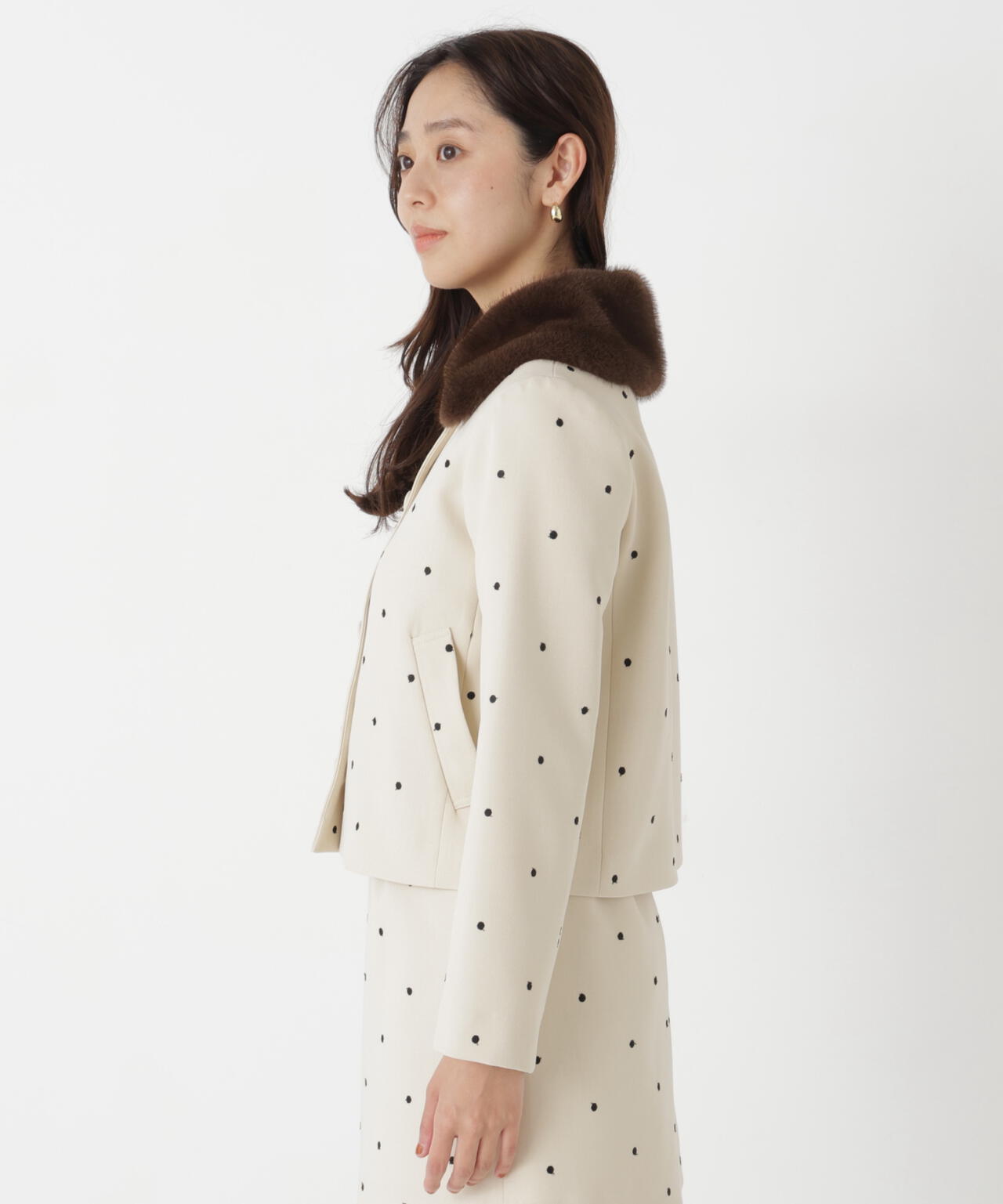 165.5cm 着用サイズ:FR