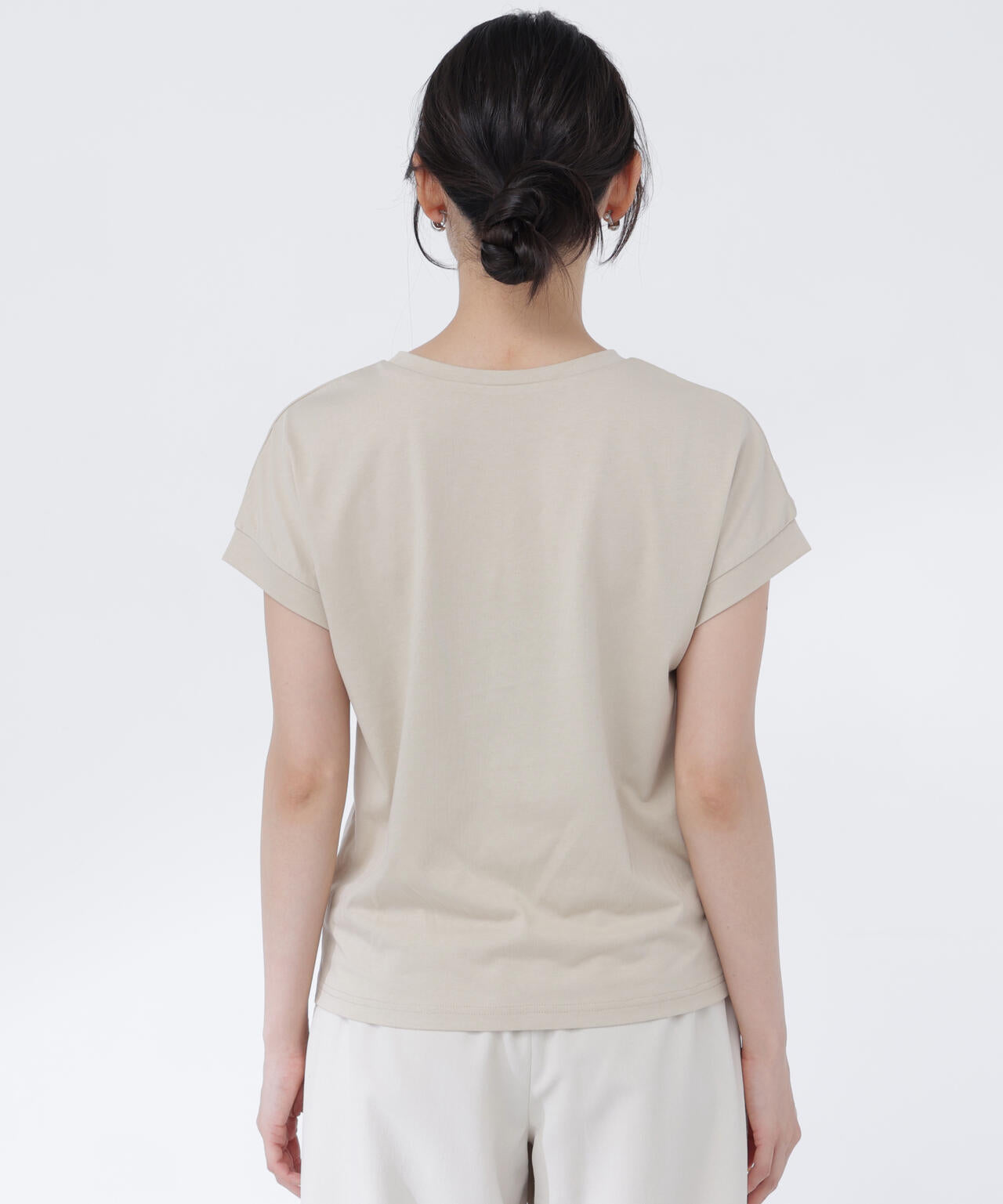 165cm 着用サイズ:FR
