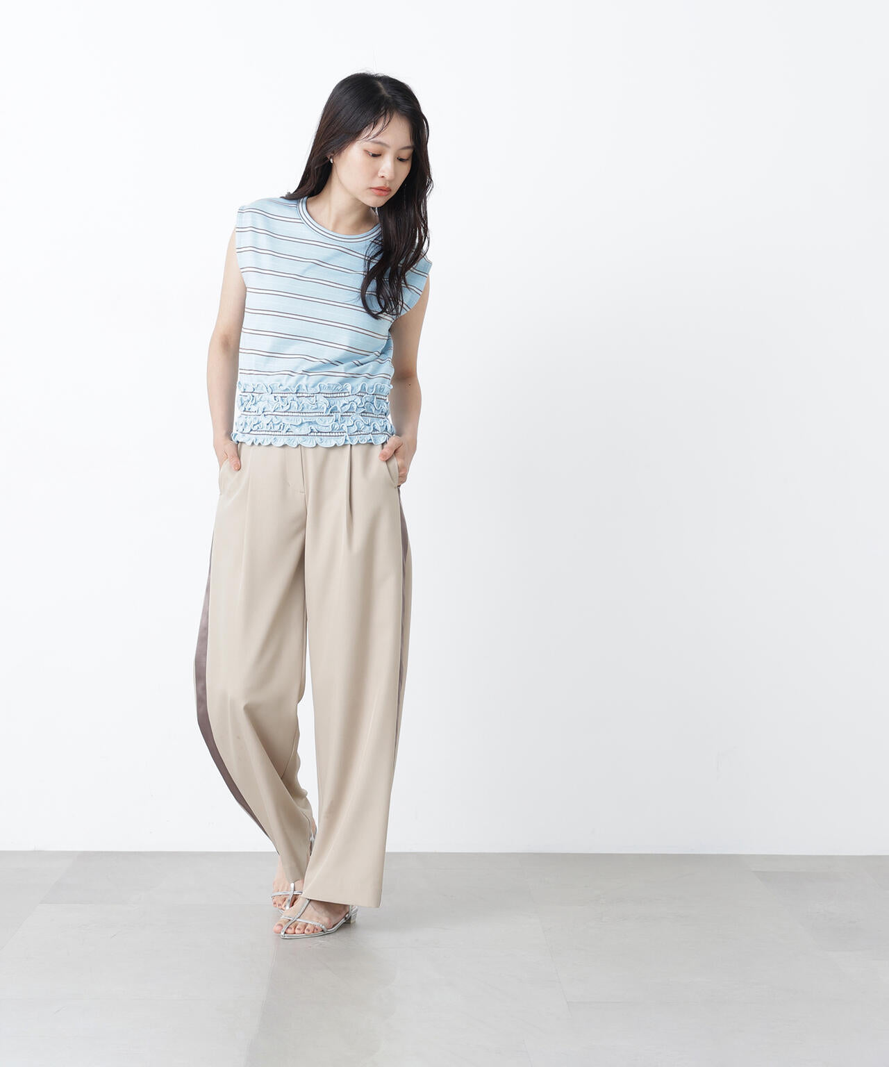 165cm 着用サイズ:FR