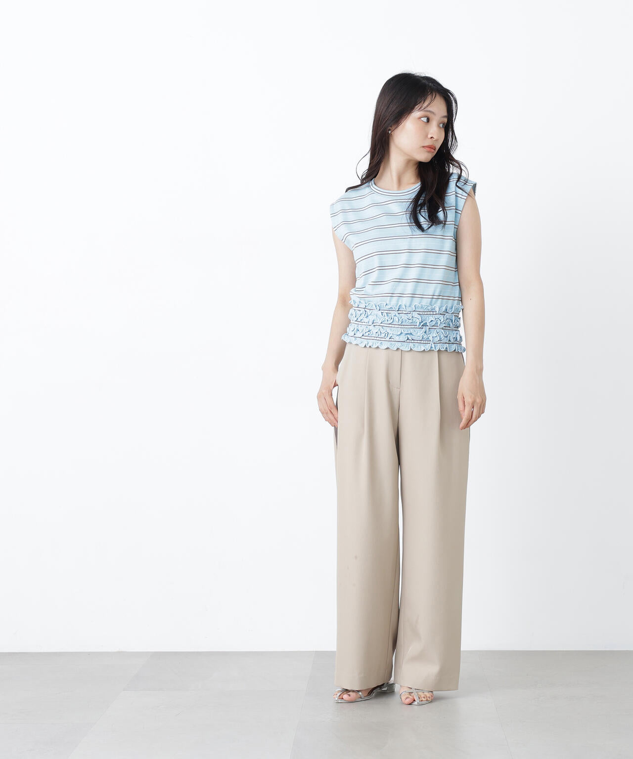 165cm 着用サイズ:FR