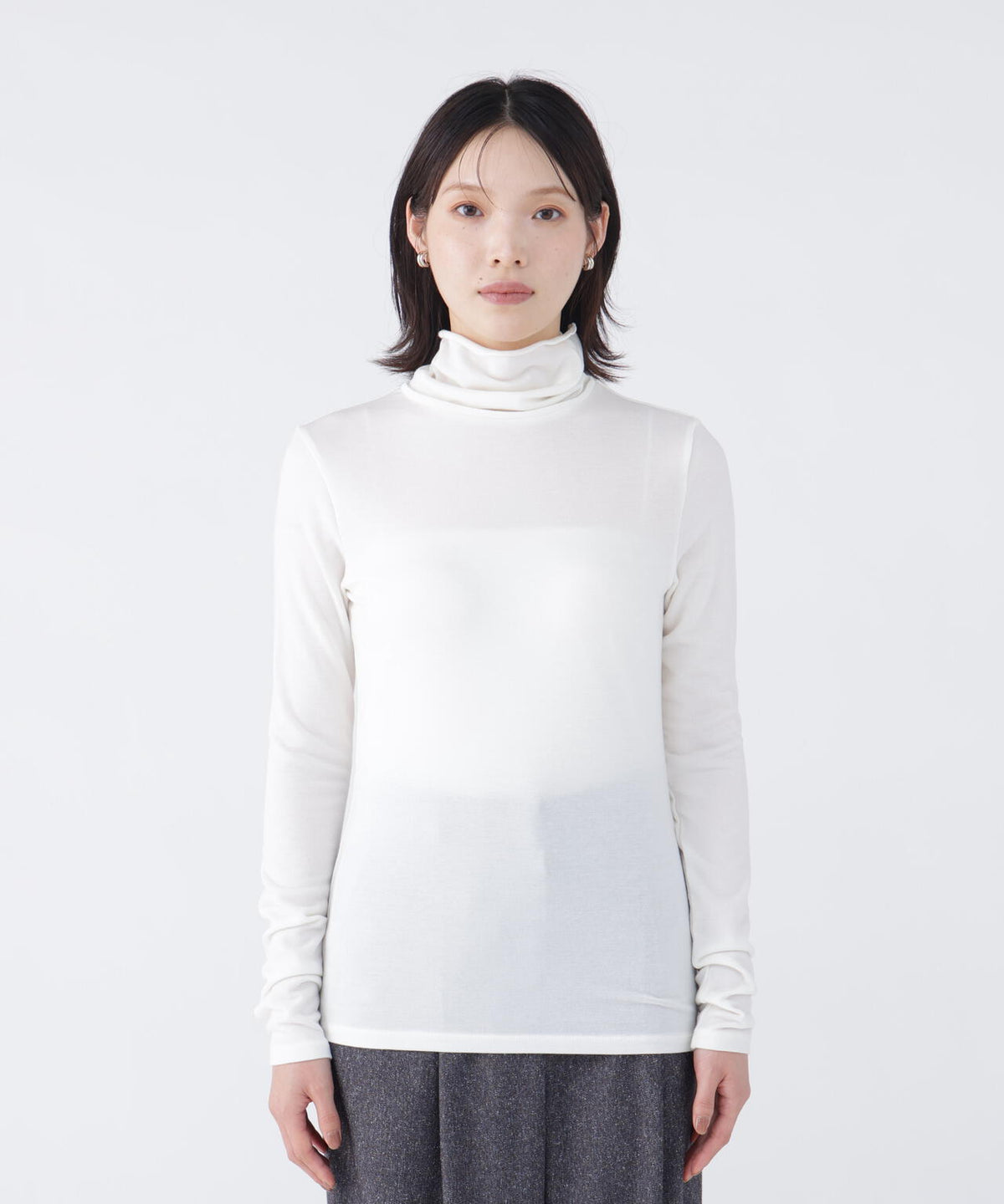 167cm B: W:58 H:84 着用サイズ:FR