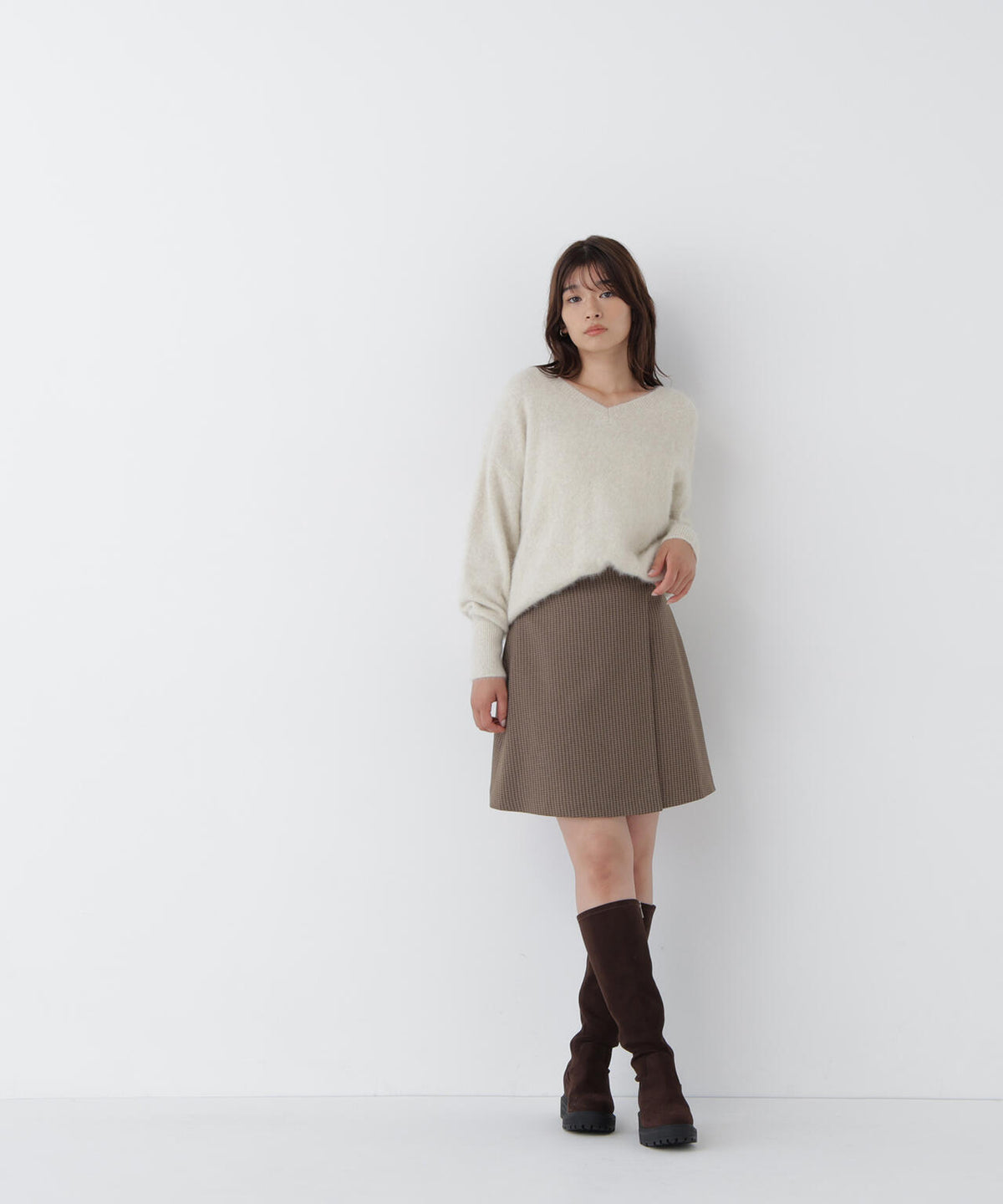 <WEB限定カラー:ピンク><ちょうど、いい服>柔らか、ほおずりフォックス混ニット