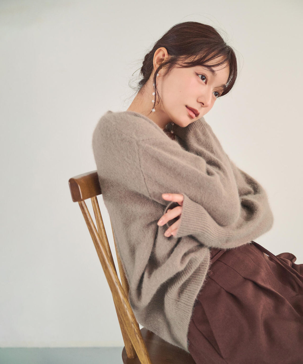 <WEB限定カラー:ピンク><ちょうど、いい服>柔らか、ほおずりフォックス混ニット