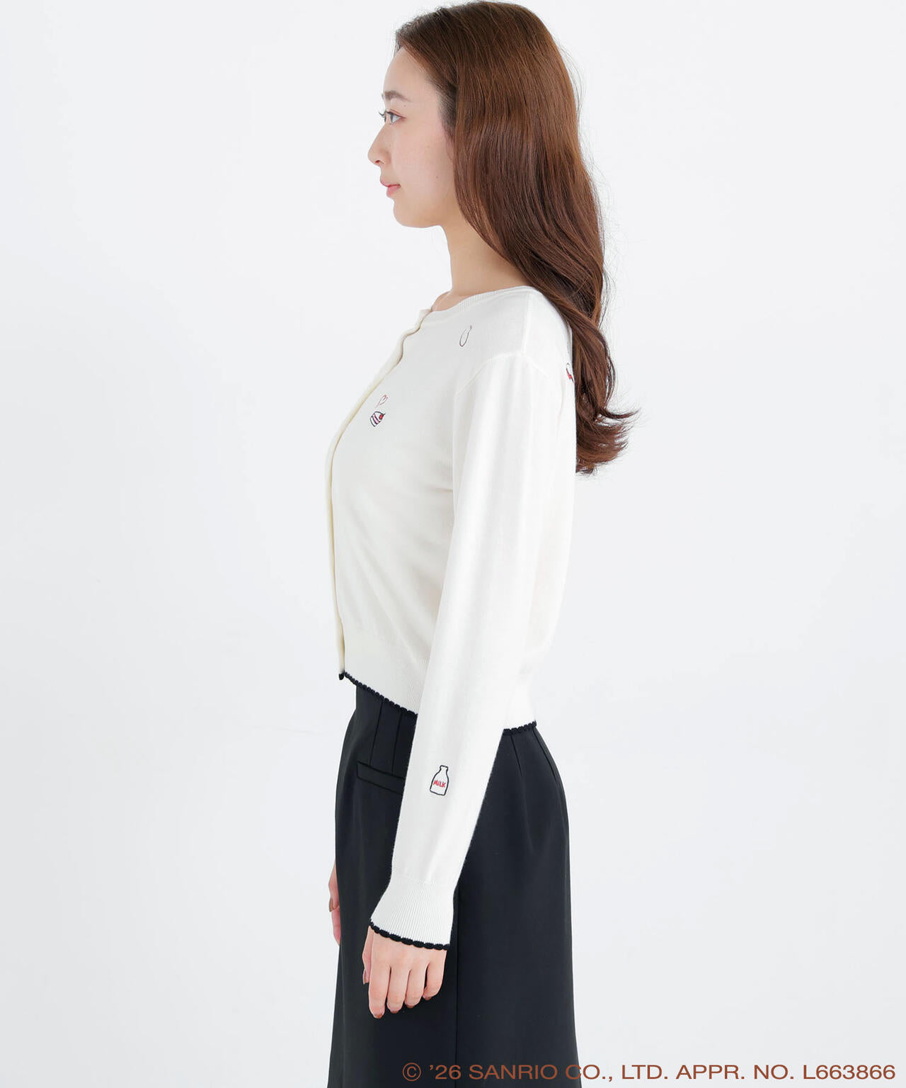 166cm B:76 W:57 H:88