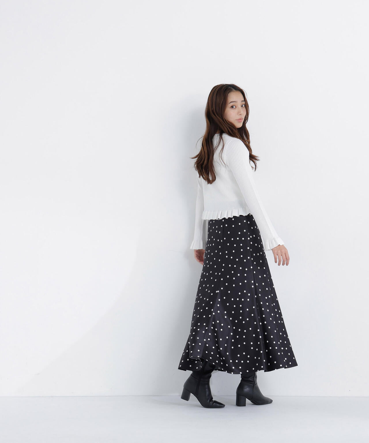 165.5cm 着用サイズ:FR