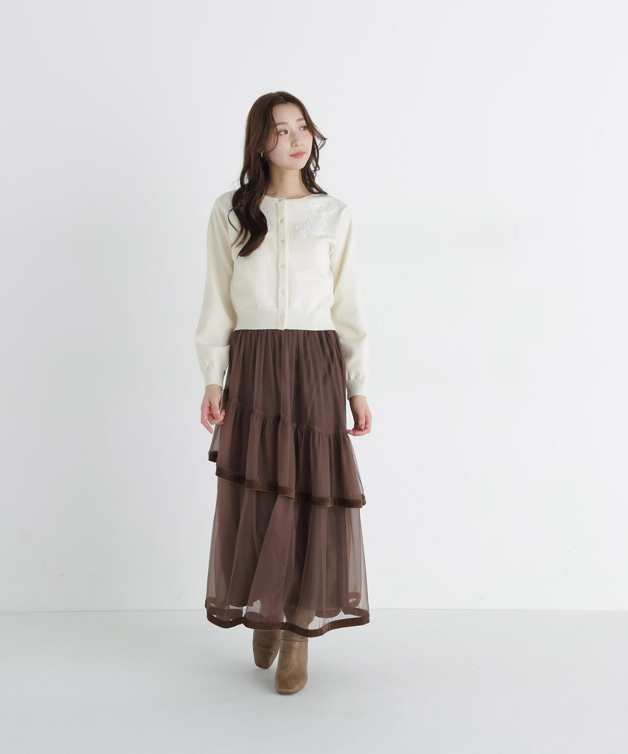 166cm B:76 W:57 H:88 着用サイズ:FR